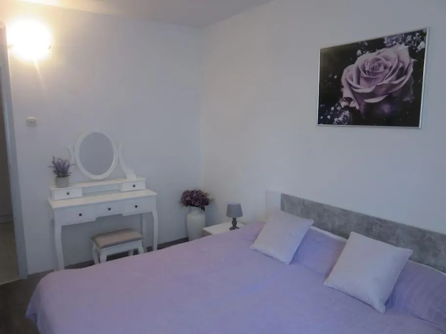 Apartman Ira - Prelijep Stan + Besplatni Parking Pula Croatia